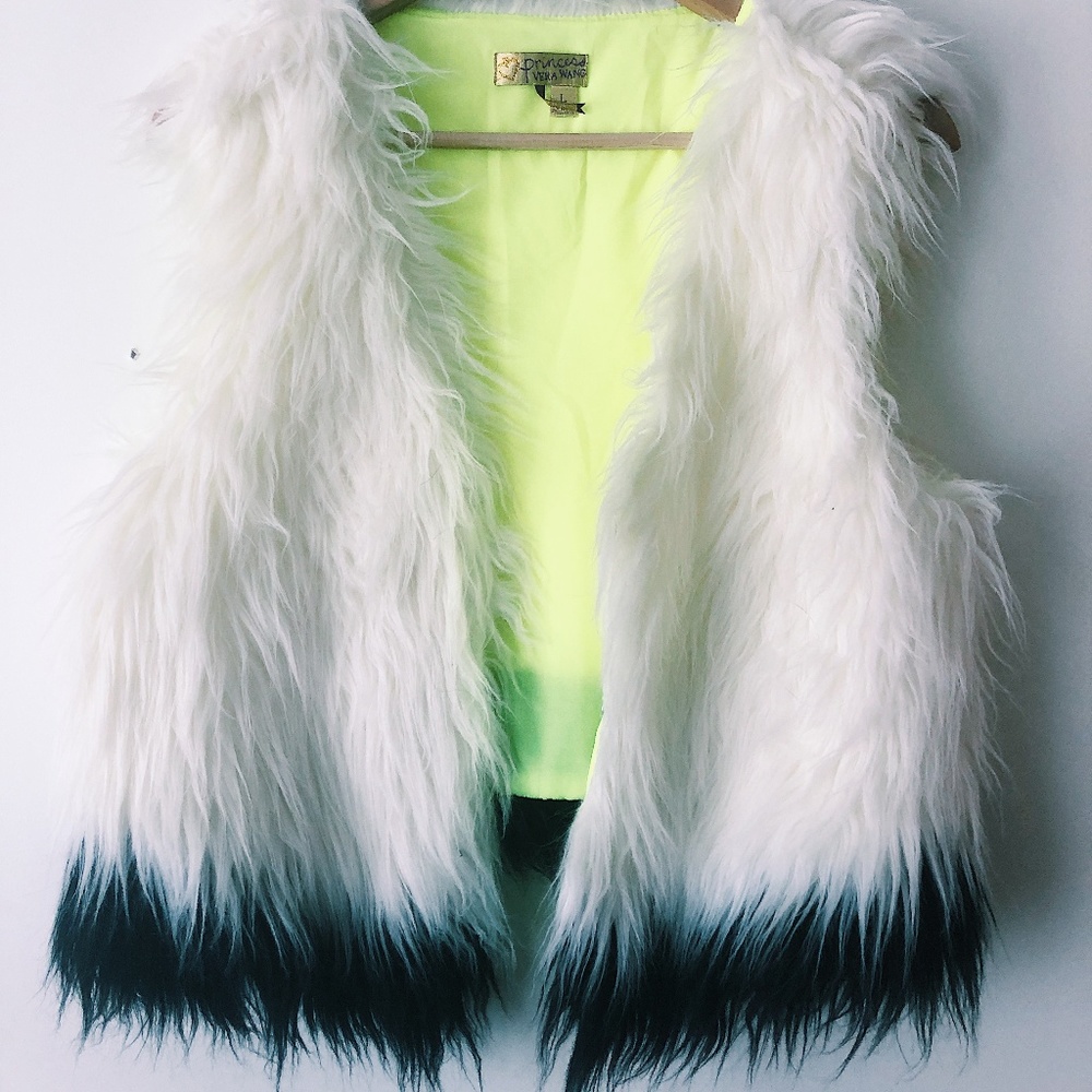 Princess Vera Wang Faux Fur Black and White Vest L